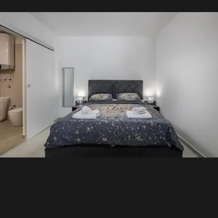 Vikis Place